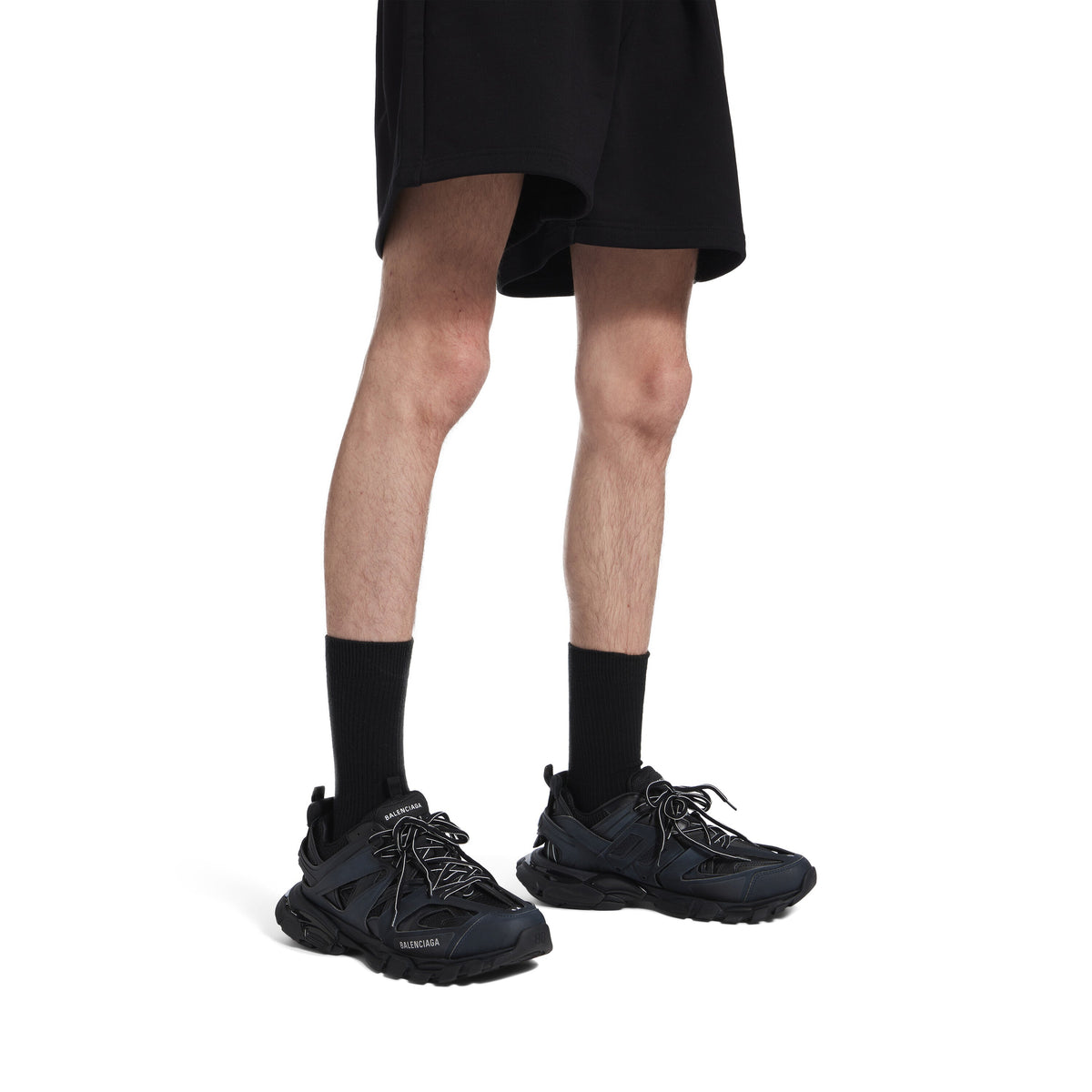 Sneakers Track