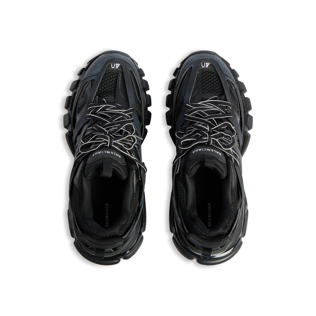 Sneakers Track