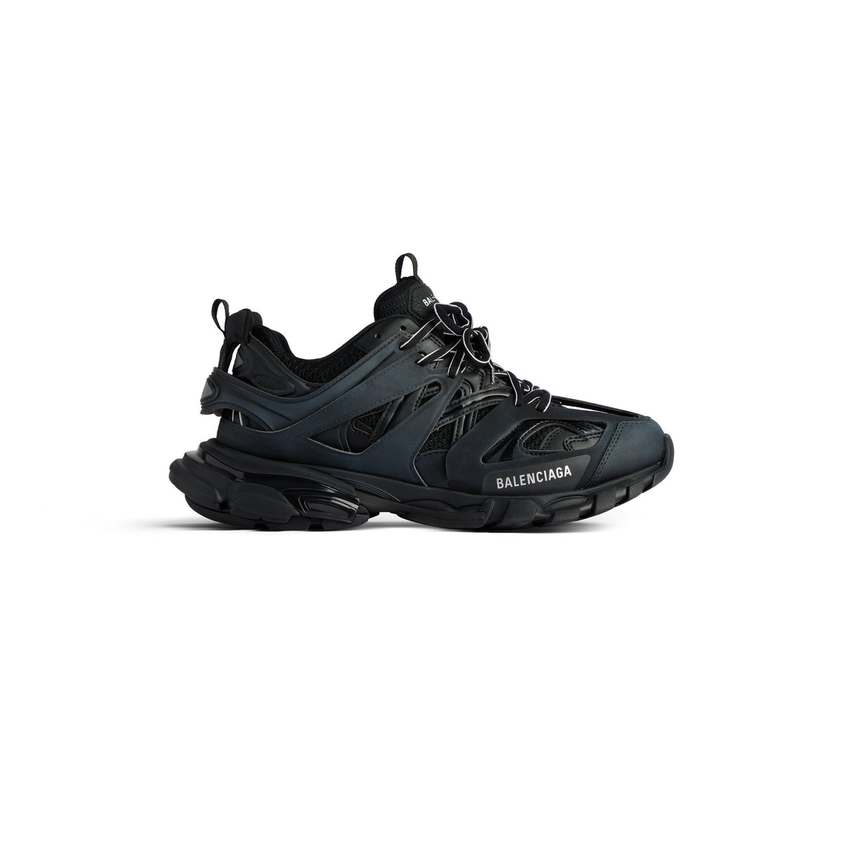 Sneakers Track