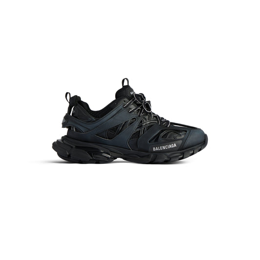 Sneakers Track