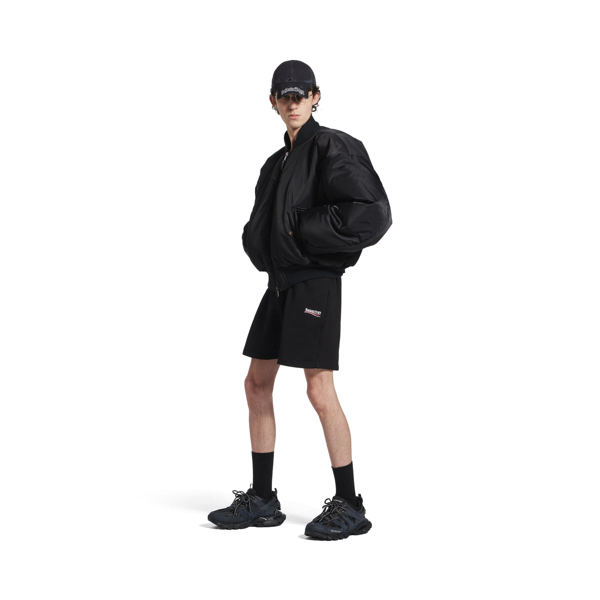 Sneakers Track