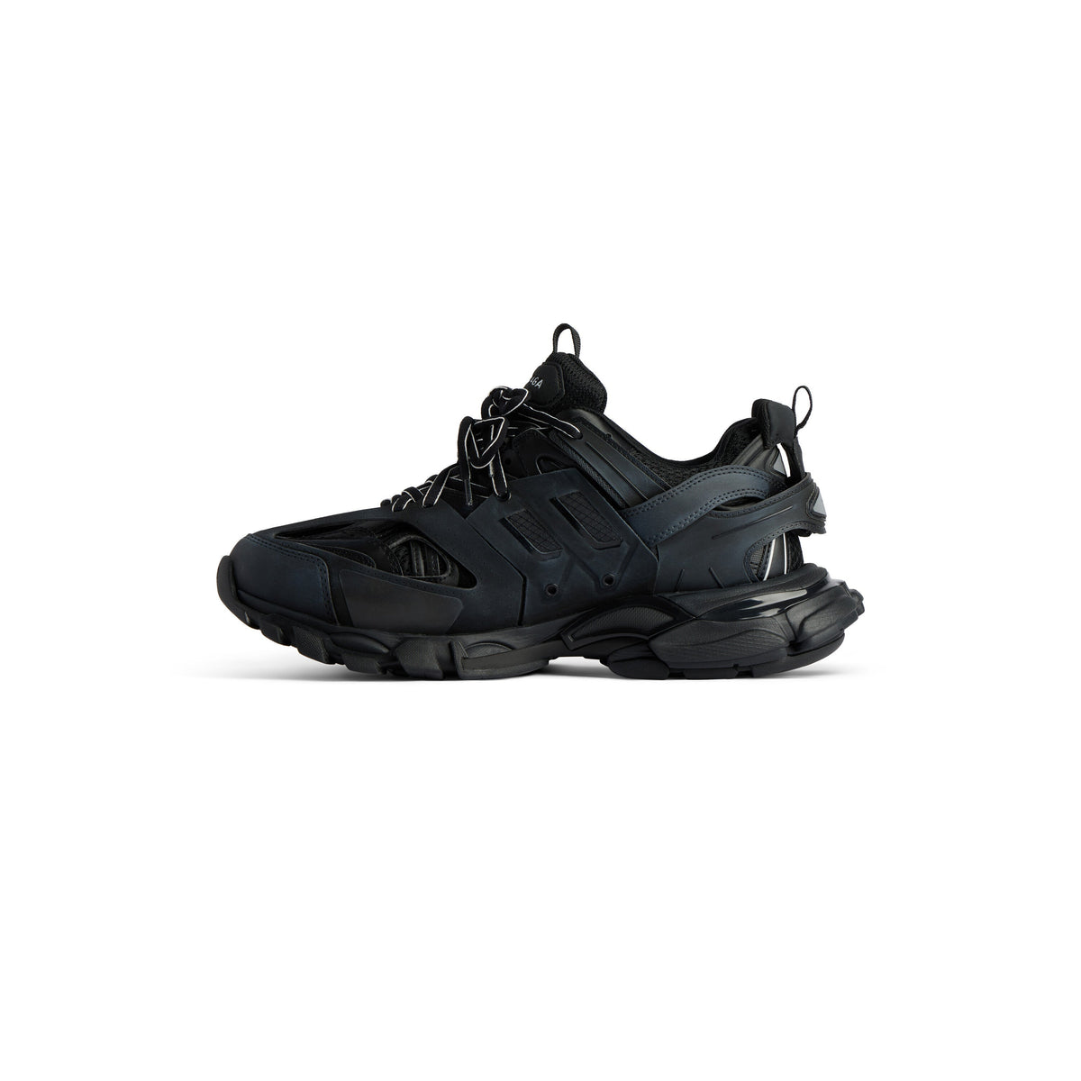 Sneakers Track