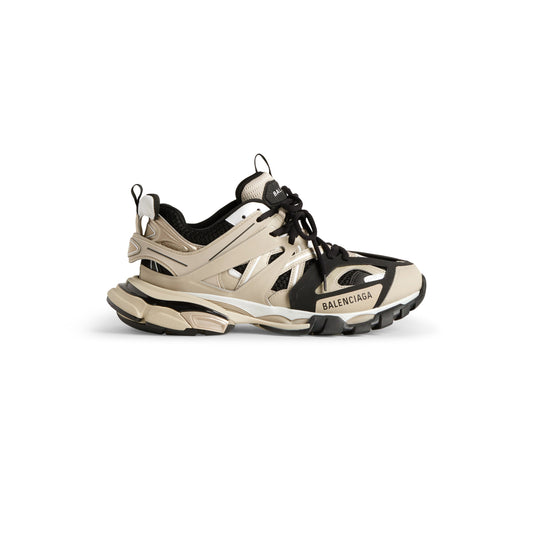 Sneakers Track