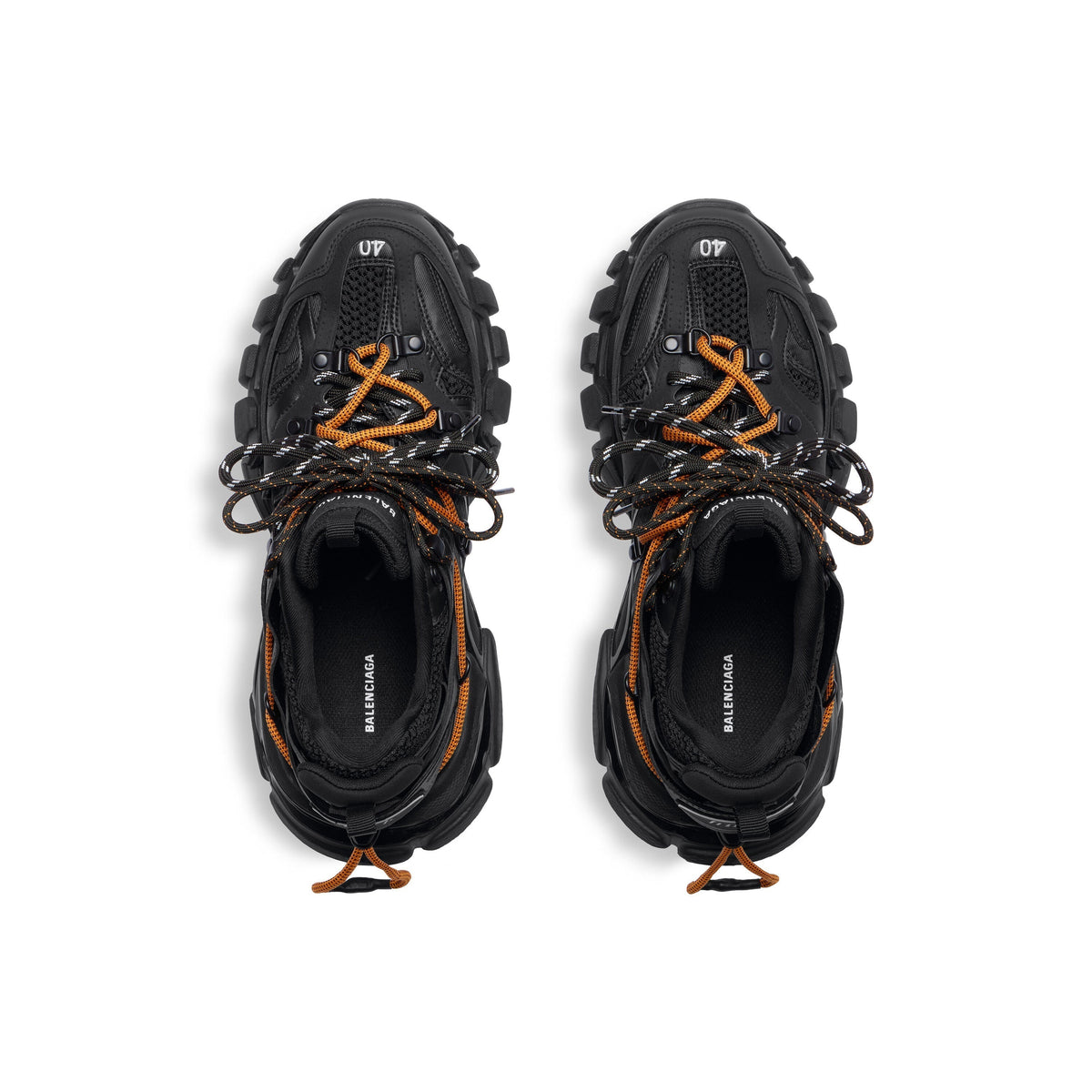 Sneakers Track