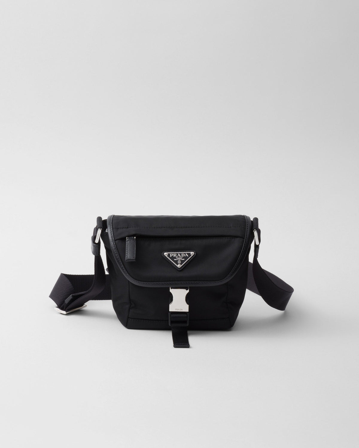 Prada Sac porté épaule en Re-Nylon et cuir Saffiano