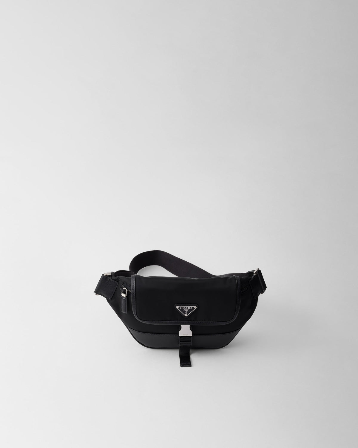 Prada Sac porté épaule en Re-Nylon et cuir Saffiano