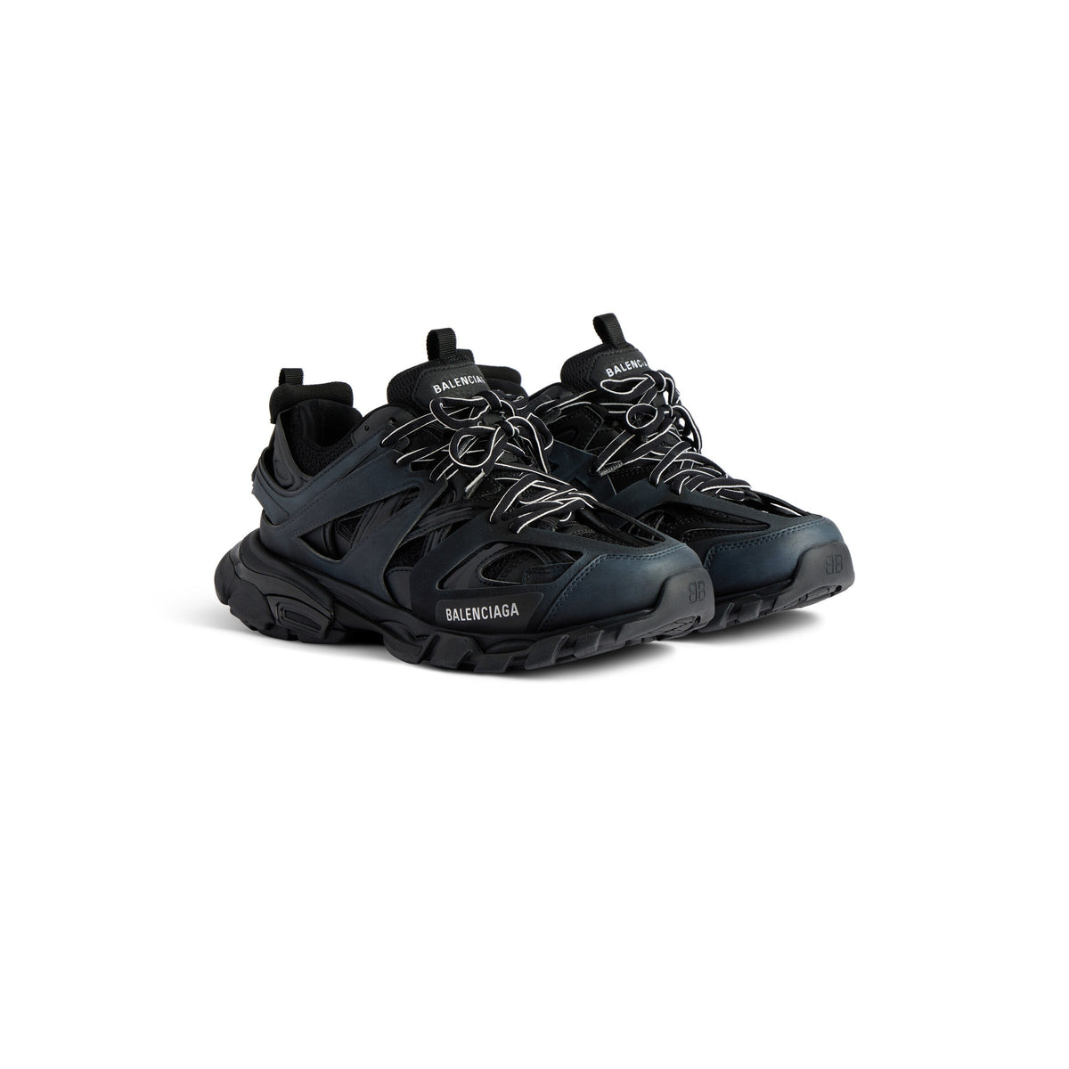 Sneakers Track