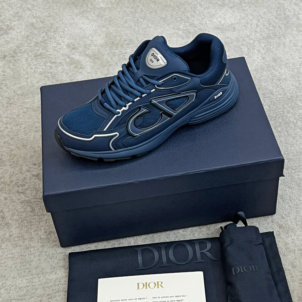 Sneakers B30